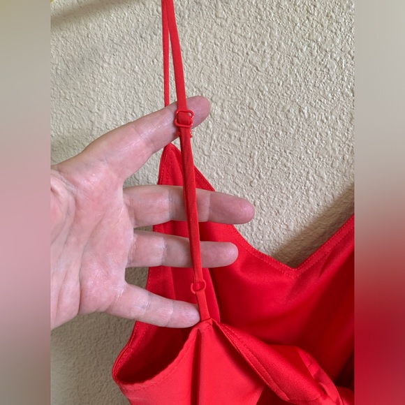 Lulu’s Red Cutout Tie Back Dress 🌴 - Picture 5 of 10